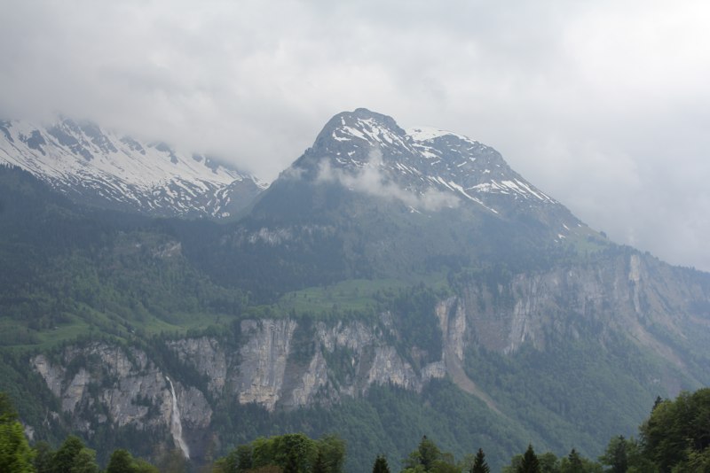 Европа. День#8: Швейцария, Мейринген, Каньон Реки Ааре и Рейхенбахский Водопад 